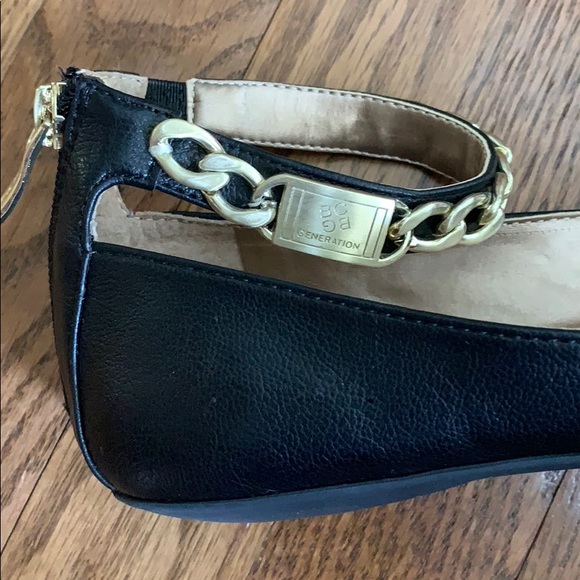 BCBGeneration flats with gold ankle strap - Picture 5 of 8